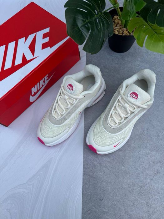 Жіночі кросівки Nike Air Max Fire