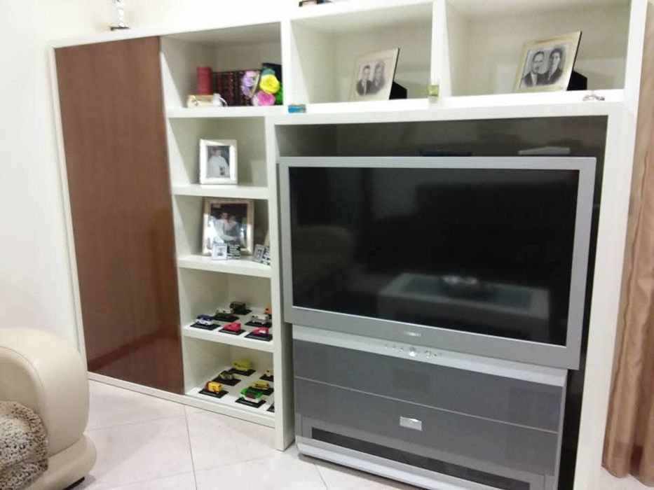 Estante de sala lacada brilho