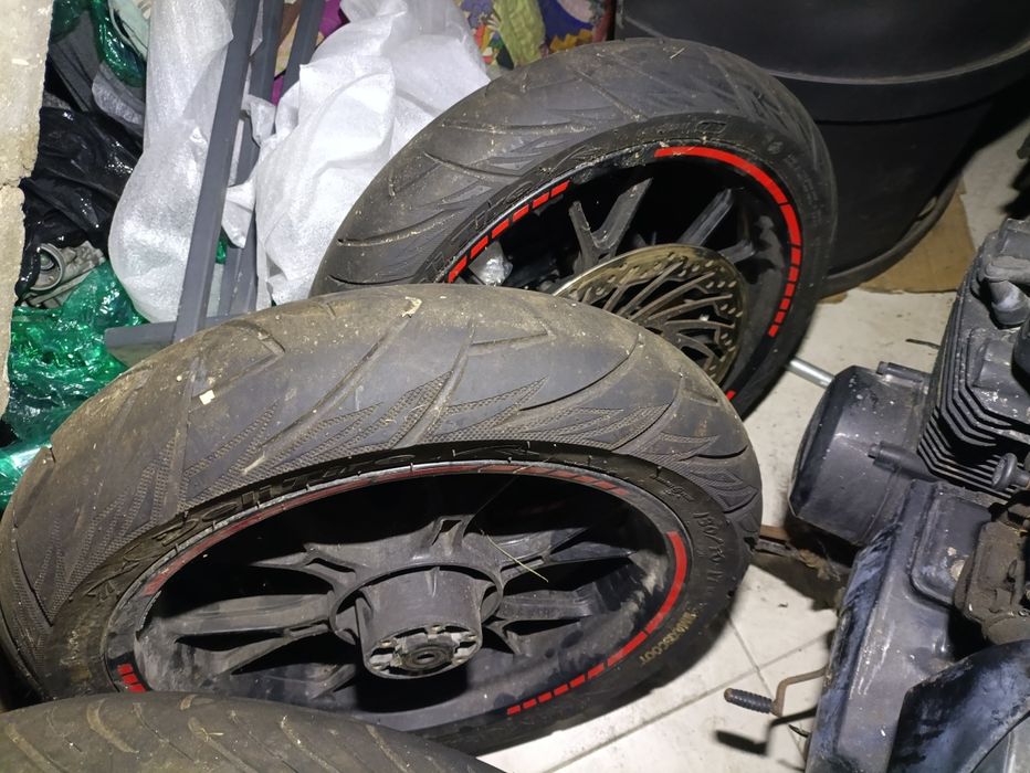 Derbi GPR nude 50 czesci