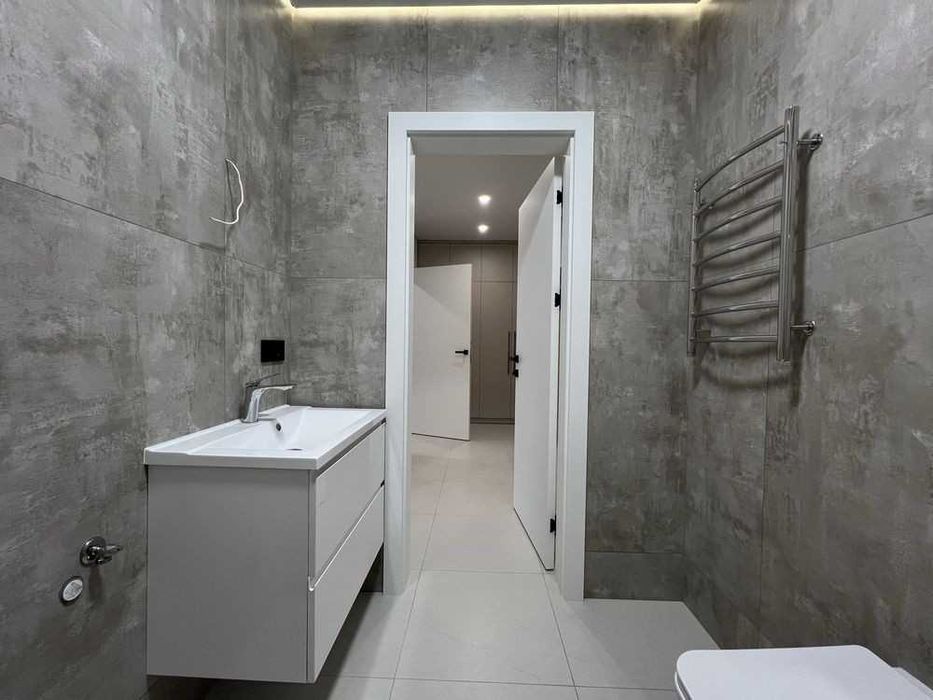 Продам 1-кімнатну квартиру з ремонтом в новобудові