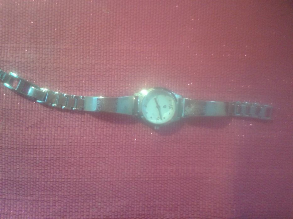 zegarek damski posrebrzany