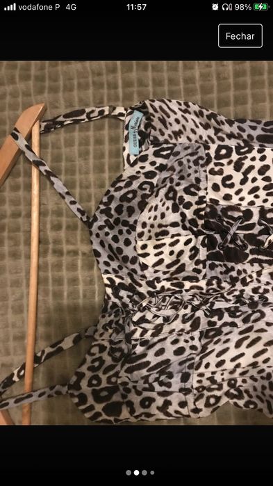 Vestido curto da Guess