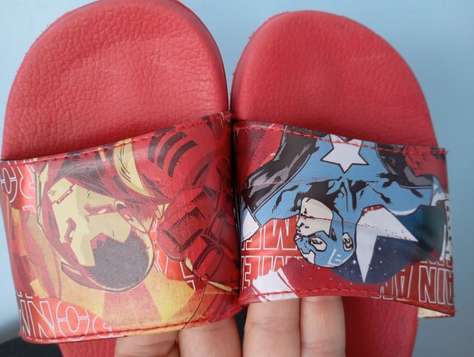 Chinelos Marvel menino