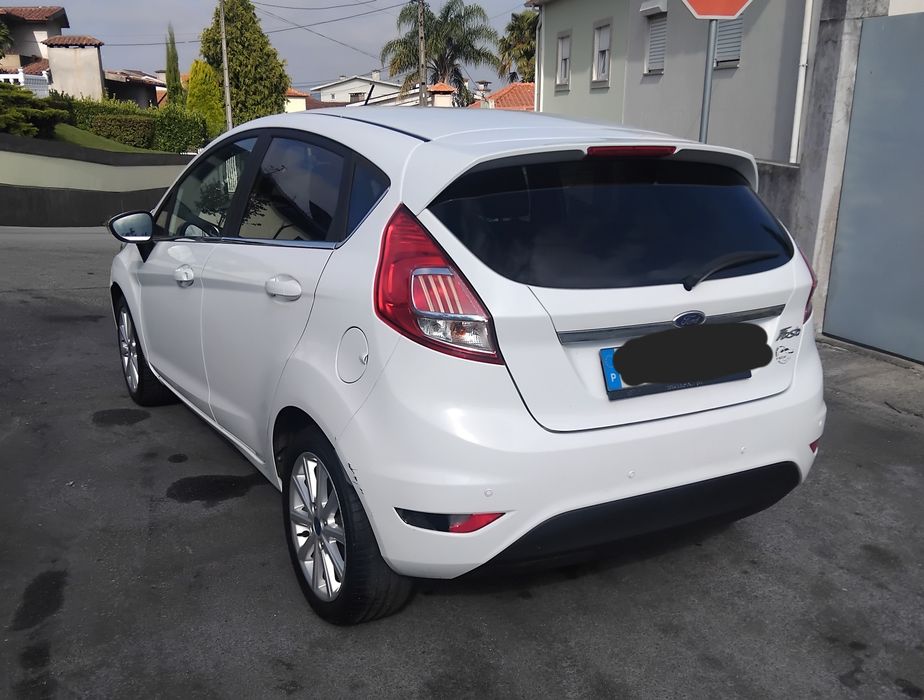 Vendo ford fiesta Vl 1.0 de 2016 nacional com  106 mil km acidentado salvado