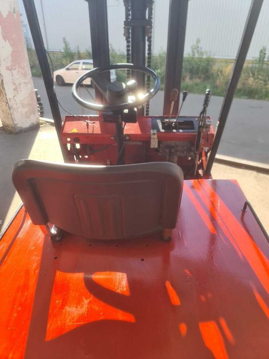 Продам навантажувач БАЛКАНКАР ЕВ 717.33 з АКБ (2.0 тонни)