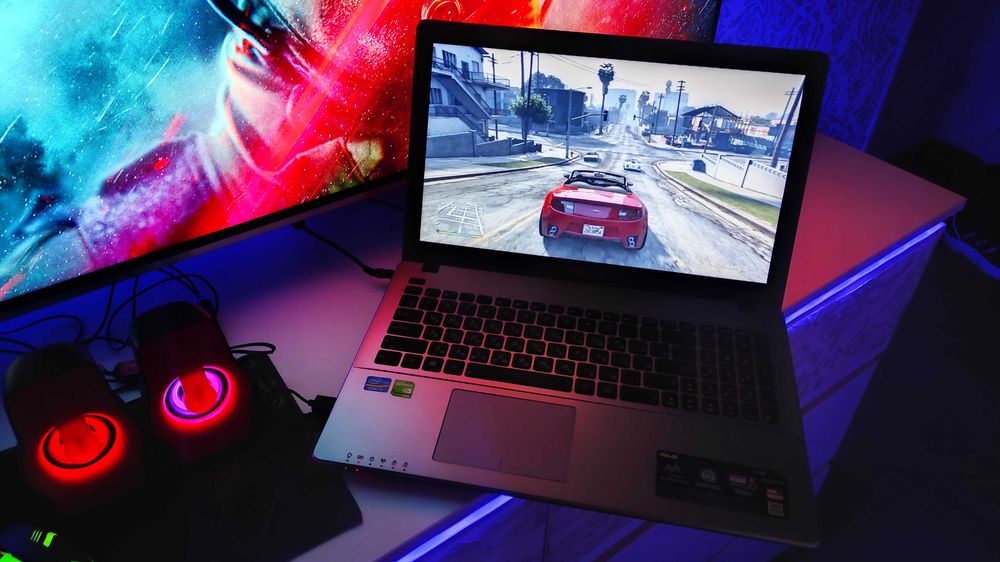 Игровой Asus 15 в отличном состоянии