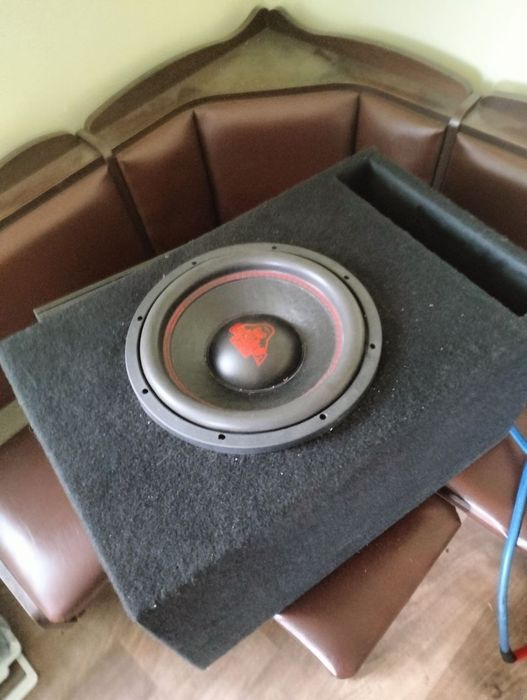 Продаю комплект автозвуку: усілок AB LA 1.2000 і сабвуфер Kісu GB E12.