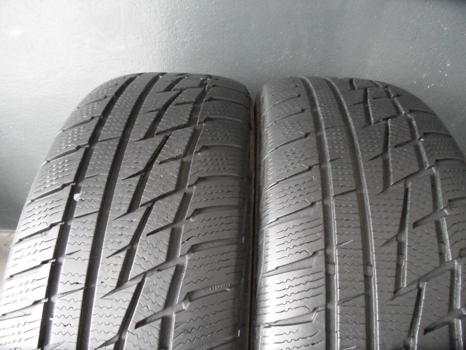 89 opony zimowe 235/55/18