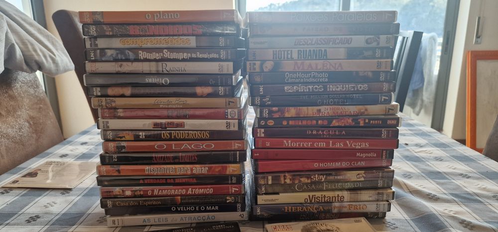 40 filmes DVD muitos por abrir