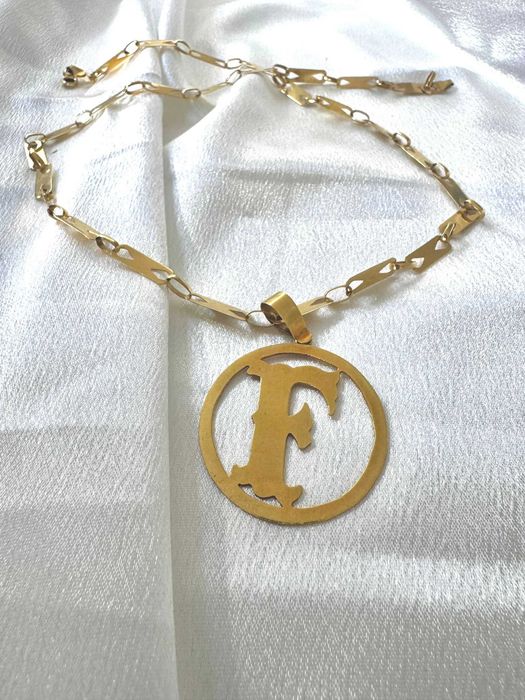 Corrente com Pingente Letra "F" – Ouro 18k Maciço (20.8g)