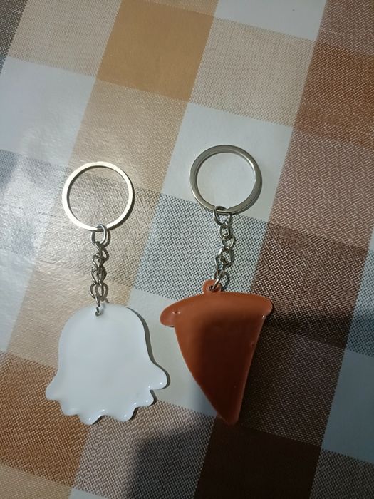 2 portas chaves branco e pizza  ( Portes grátis)