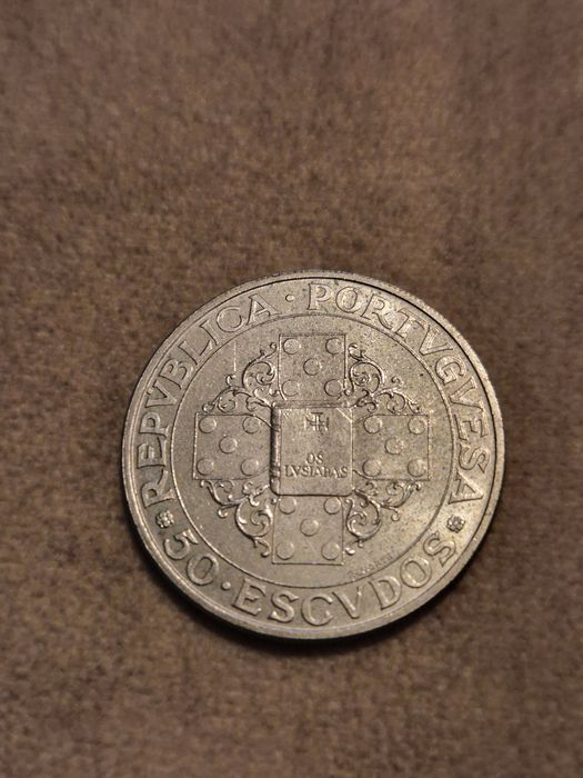 Moedas de 50 Escudos em prata 22€ cada