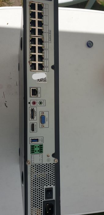 Rejestrator NVR 32 kamery IP 16 portów poe 4 dyski