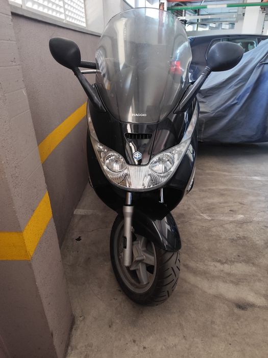 Mota Piaggio X8 200