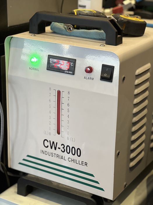 Laser CO₂ 60W – 700x500mm + Chiller