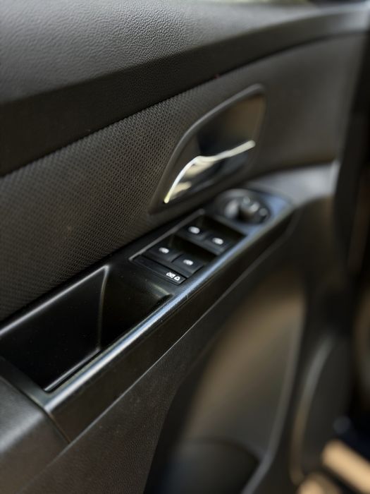 Chevrolet Cruze 2012 автомат