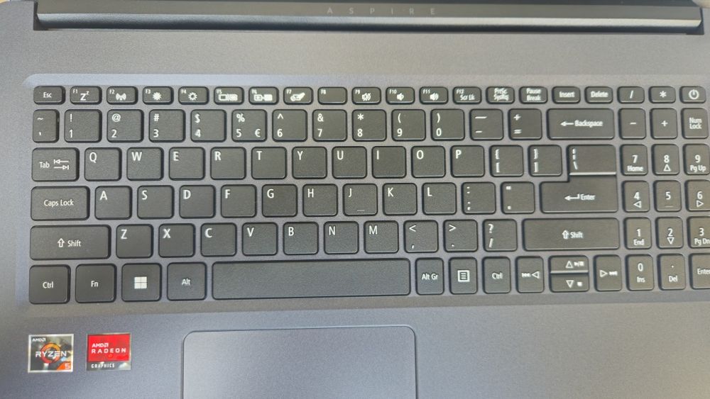 Laptop Acer Aspire 3 Ryzen 3500U Vega 8
