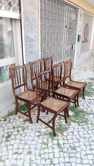 6 cadeiras de palhinha