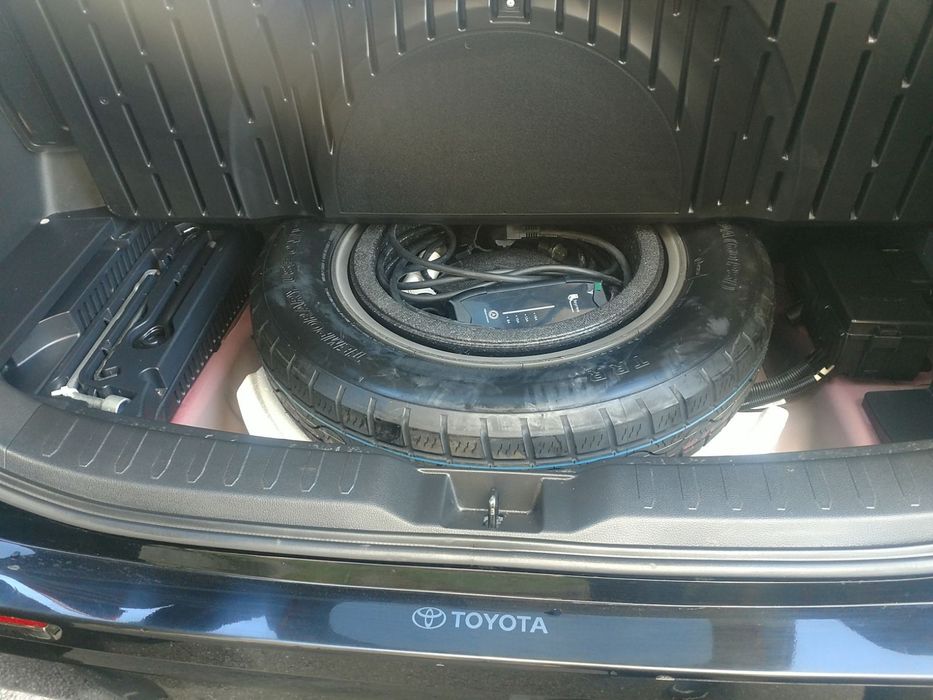 Toyota raf 4 plug-in prime