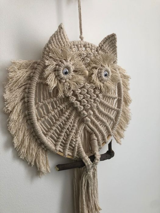 Mocho de decoração em macramê