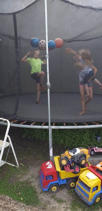 Trampolina ogrodowa nowa mata do skakania