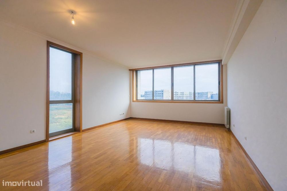 Apartamento T2 I Moreira Maia I Garagem I Mira Maia Shopping