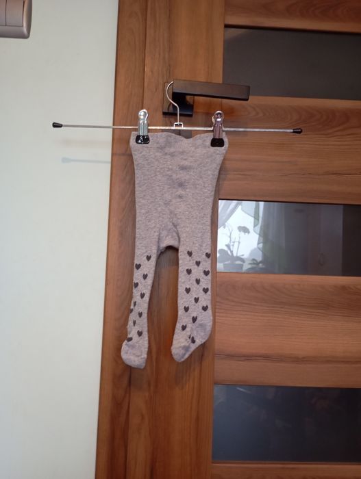 Rajstopy niemowlęce bawełniane elastyczne 62 68 w serduszka serca