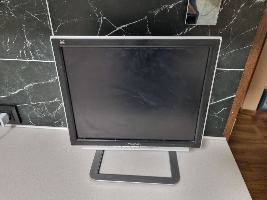Монітор 17" Viewsonic vx724