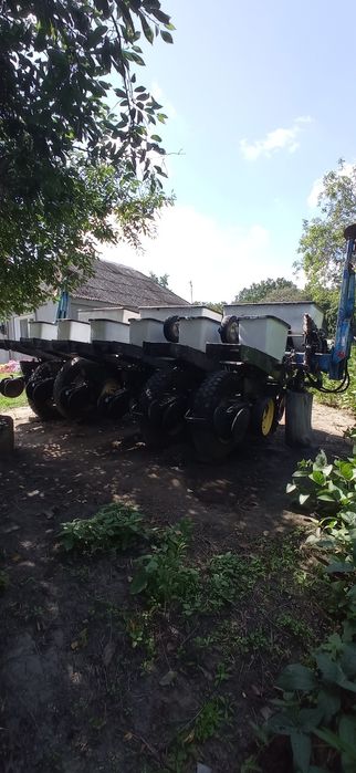 Продам сівалку Кінзе 2000