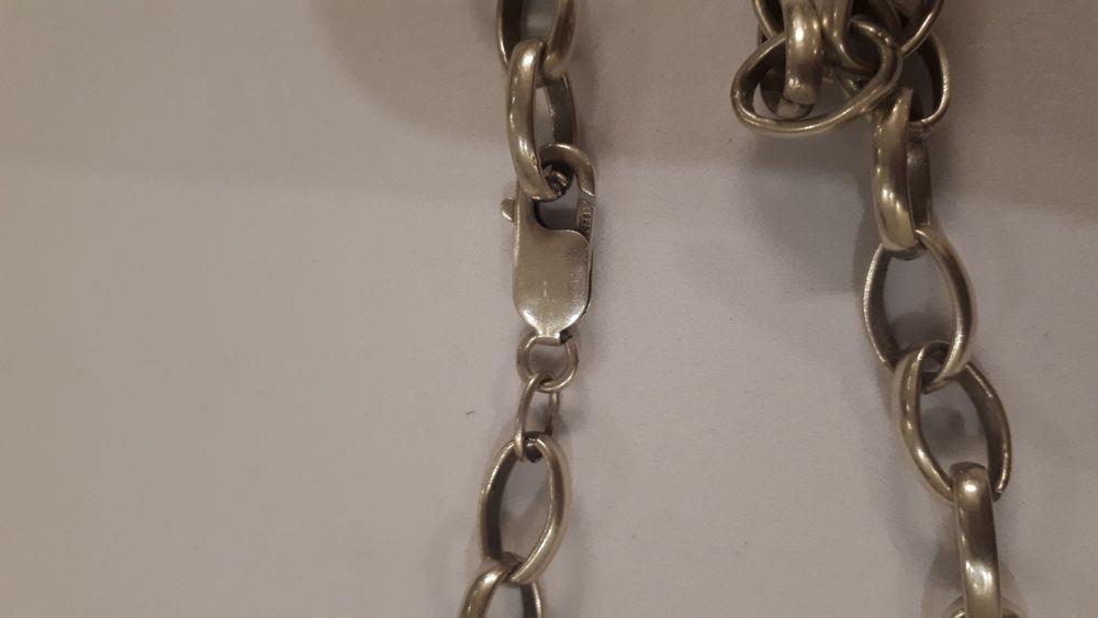 srebrny łańcuch na szyję duże oczka w