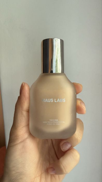 Haus Labs Triclone skin tech foundation