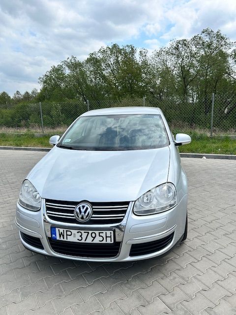 Volkswagen Jetta Sprzedam WV Jetta 2009 rok 1,6 Diesel, samochód do gotowy do jazdy