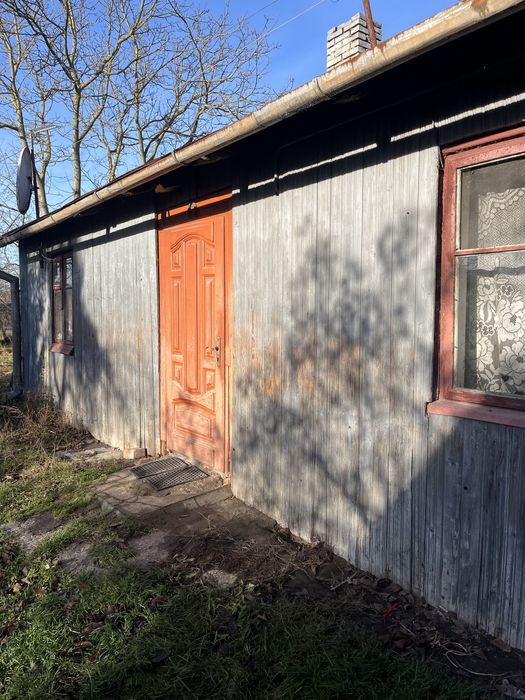 Продаж земельної ділянки в с Суховоля з будівлями