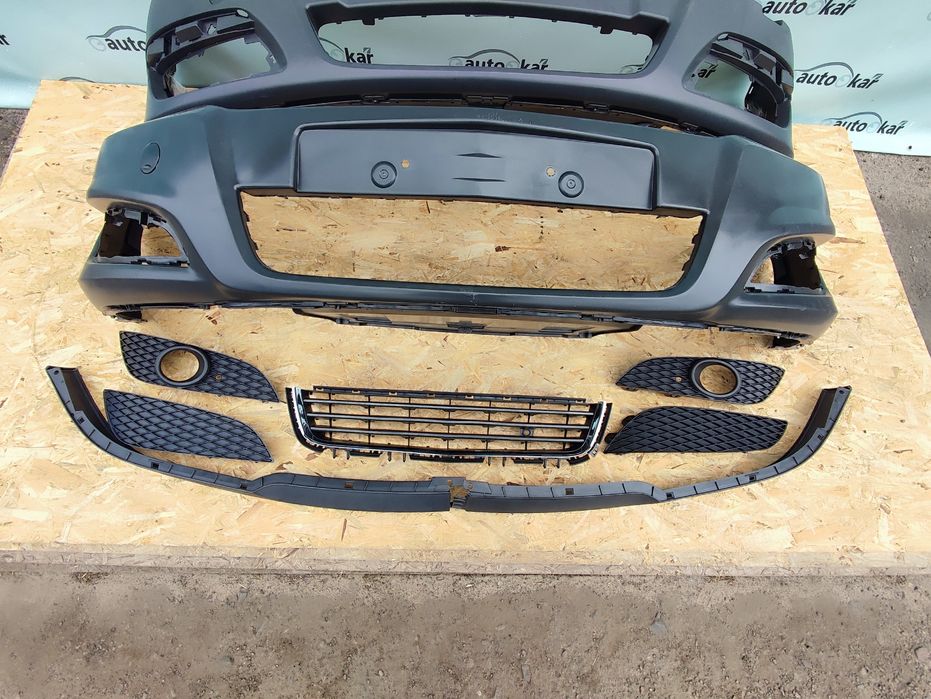 Бампер передній Опель Астра H/Opel Astra H 2004-2012