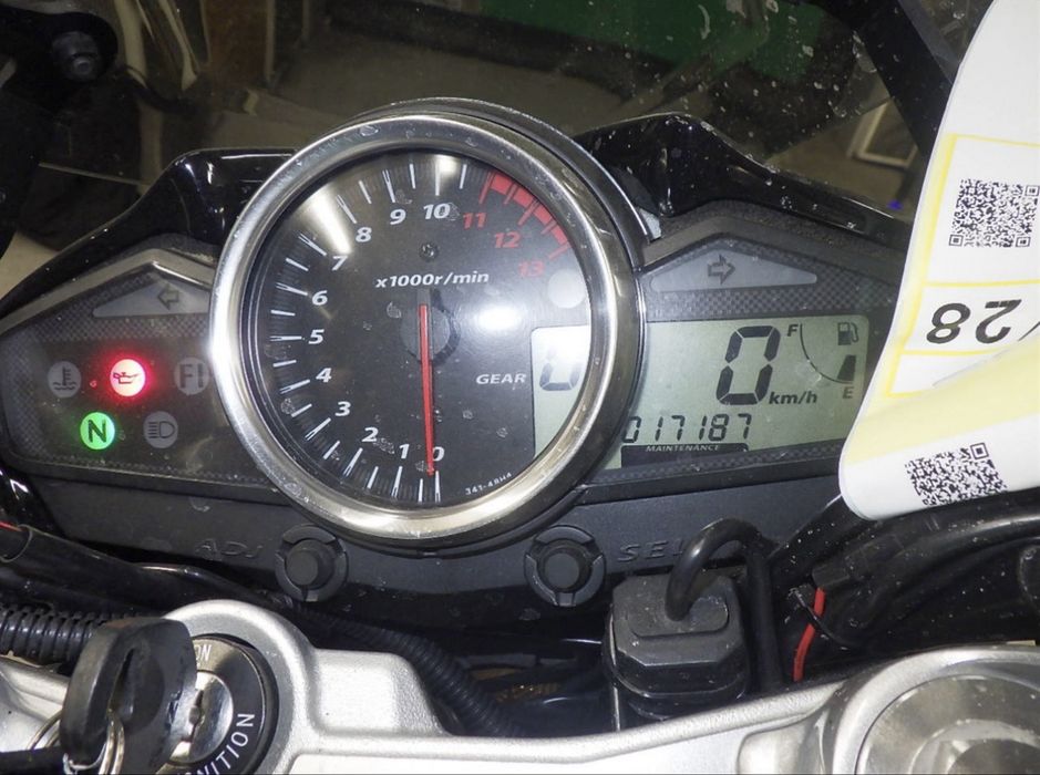 Сузуки SUZUKI GSR 250