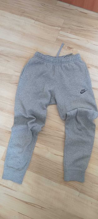 Nike Spodnie dresowe męskie chłopięce roz.XS