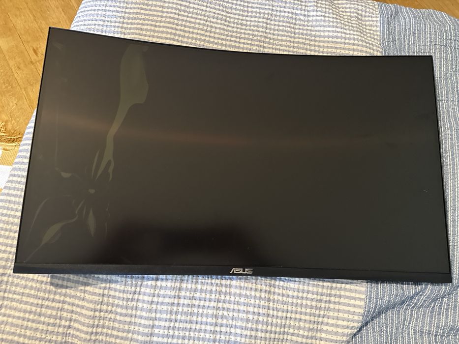 Монитор Asus 240гц ( Побита Матрица )