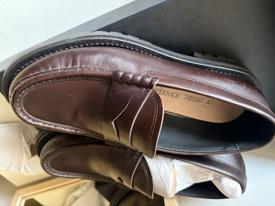 Sapatos Mocassim Pele