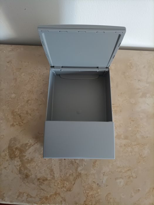 Caixa para maquiagem nova