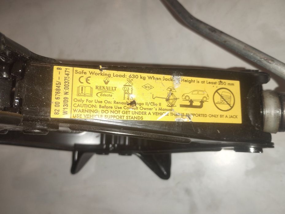 Домкрат для Renault Clio 2 Twingo 2 8200676845 оригінал