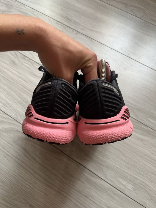 жіночі кросівки Brooks Adrenaline GTS 22