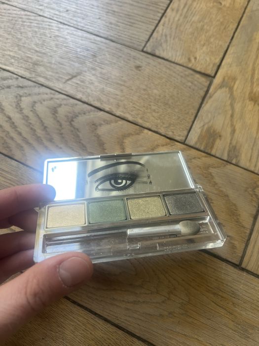 Paleta cieni clinique