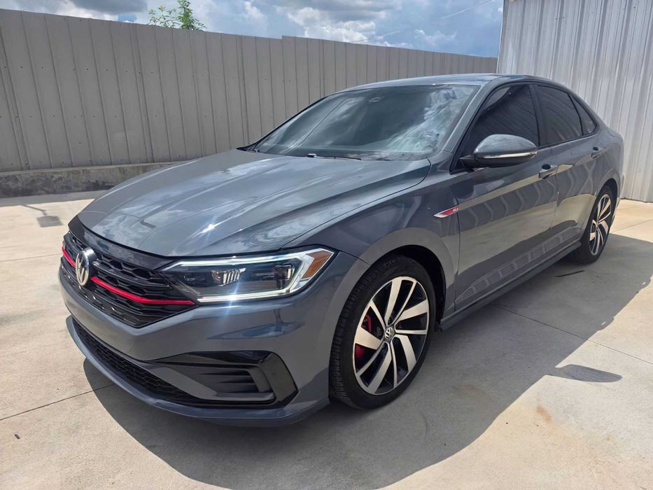 Volkswagen Jetta      2020