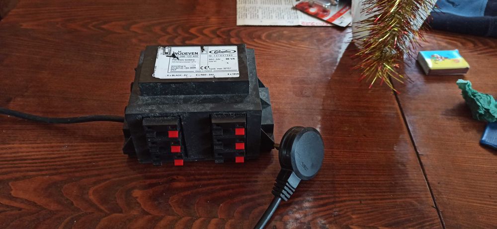 перетворювач напруги 220 вольт на 24 вольт