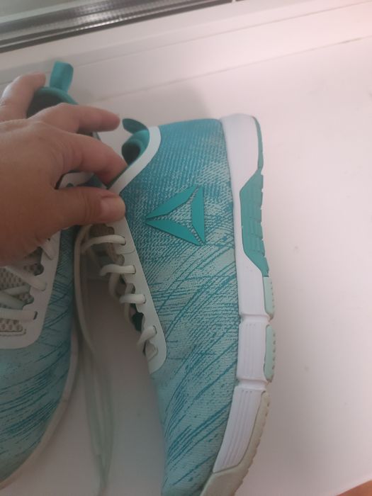 Кросівки Reebok 38.5