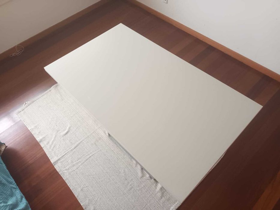 Chairs and Tables64738631803265124