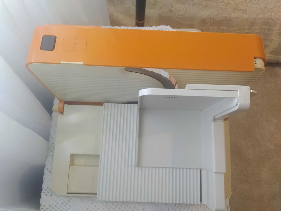 Vendo fiambreira usada em bom estado.