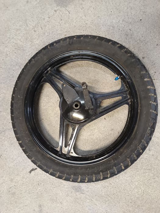 Witam sprzedam tylnie koło od Yamahy ybr 125