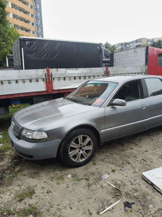 Продається ауді а8 d2 1996