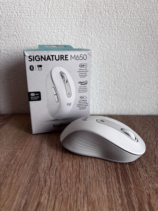 Мишка Logitech Signature M650 Wireless Mouse біла